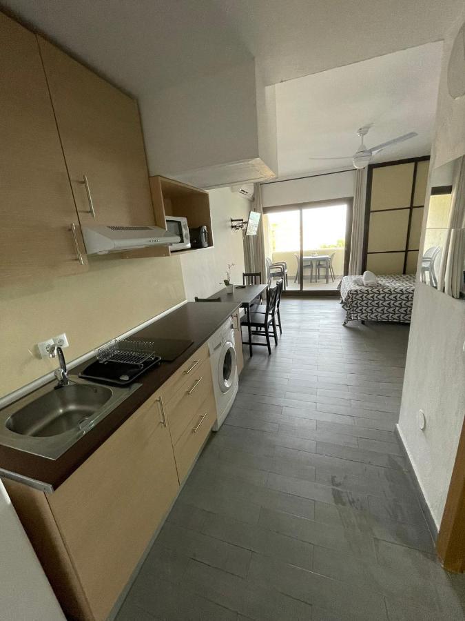 Benalbeach, estudio en primera línea de playa Benalmádena Exterior foto